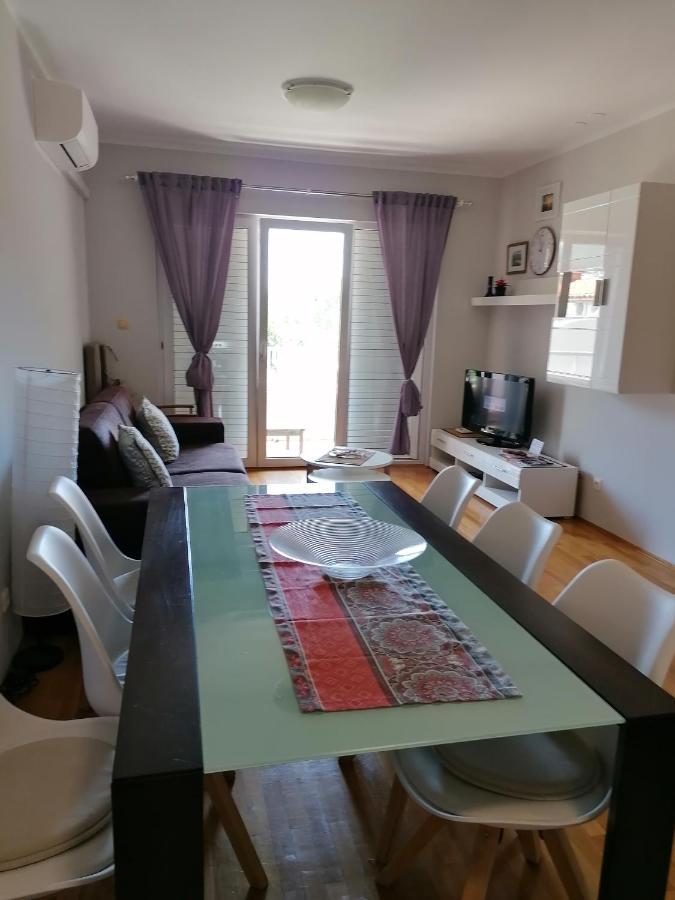 Apartman Laura Galileo Blizu Centra I Plaze Makarska Dış mekan fotoğraf